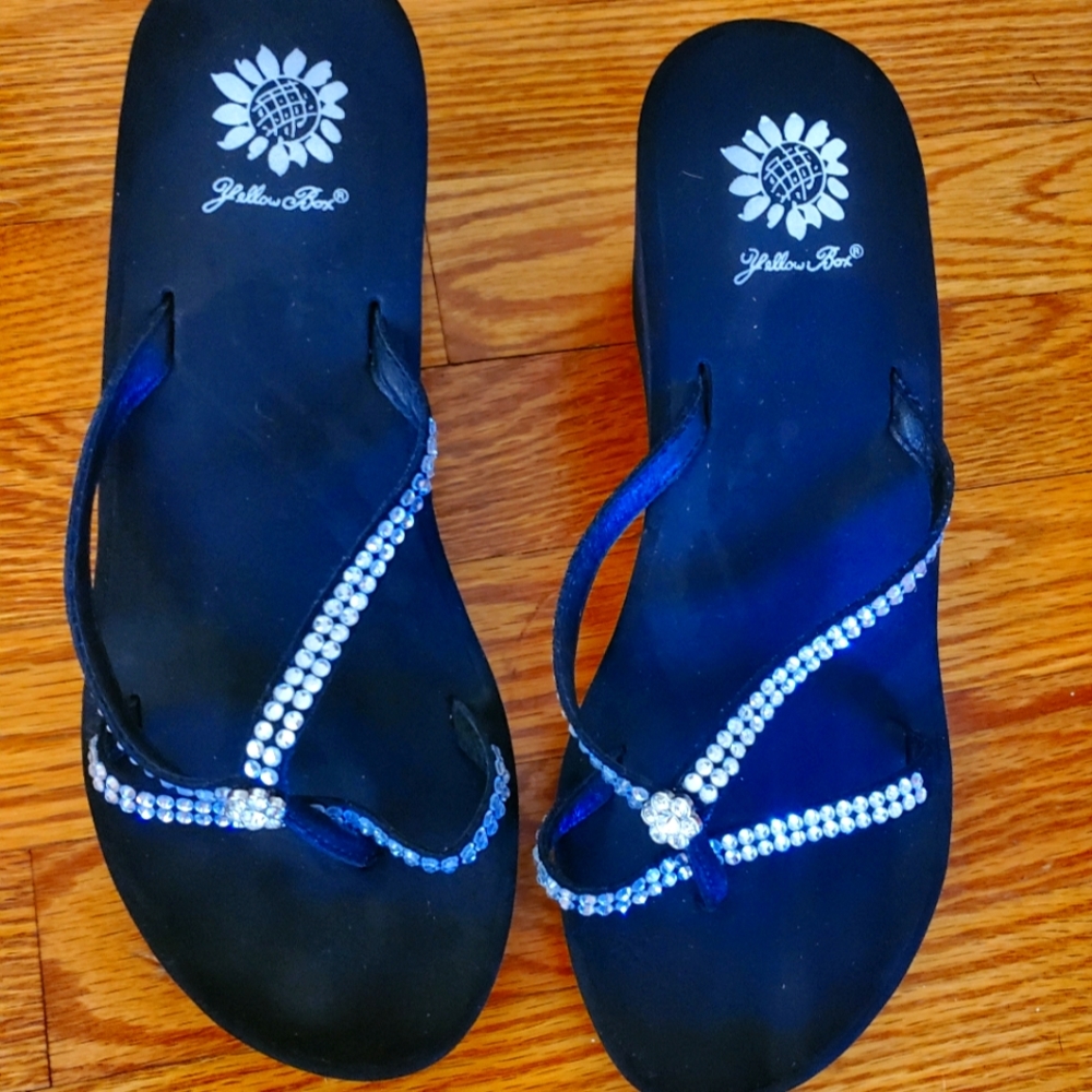 Gently worn Yellow Bee Flip Flop Wedge. Size 9. Black with Rhinestones.